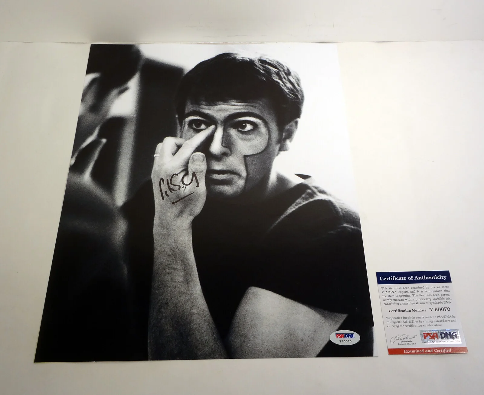 Peter Gabriel — Peter Gabriel Genesis Signed Autograph 11x14 Photo PSA/DNA COA