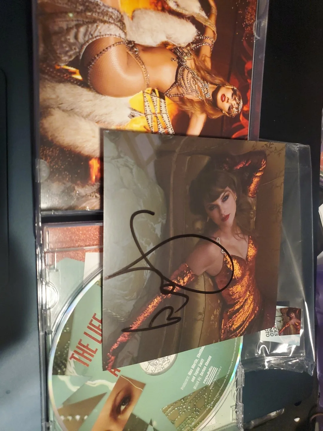 Taylor Swift The Life Of A Showgirl Signed Cd #2, image 2