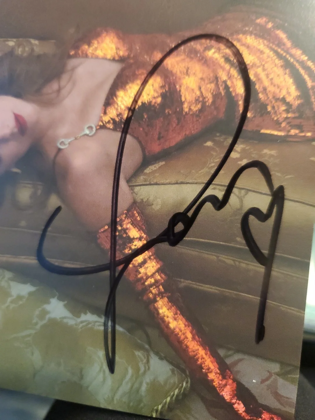 Taylor Swift The Life Of A Showgirl Signed Cd #2 Rare-Extra "R" Added, изображение 3