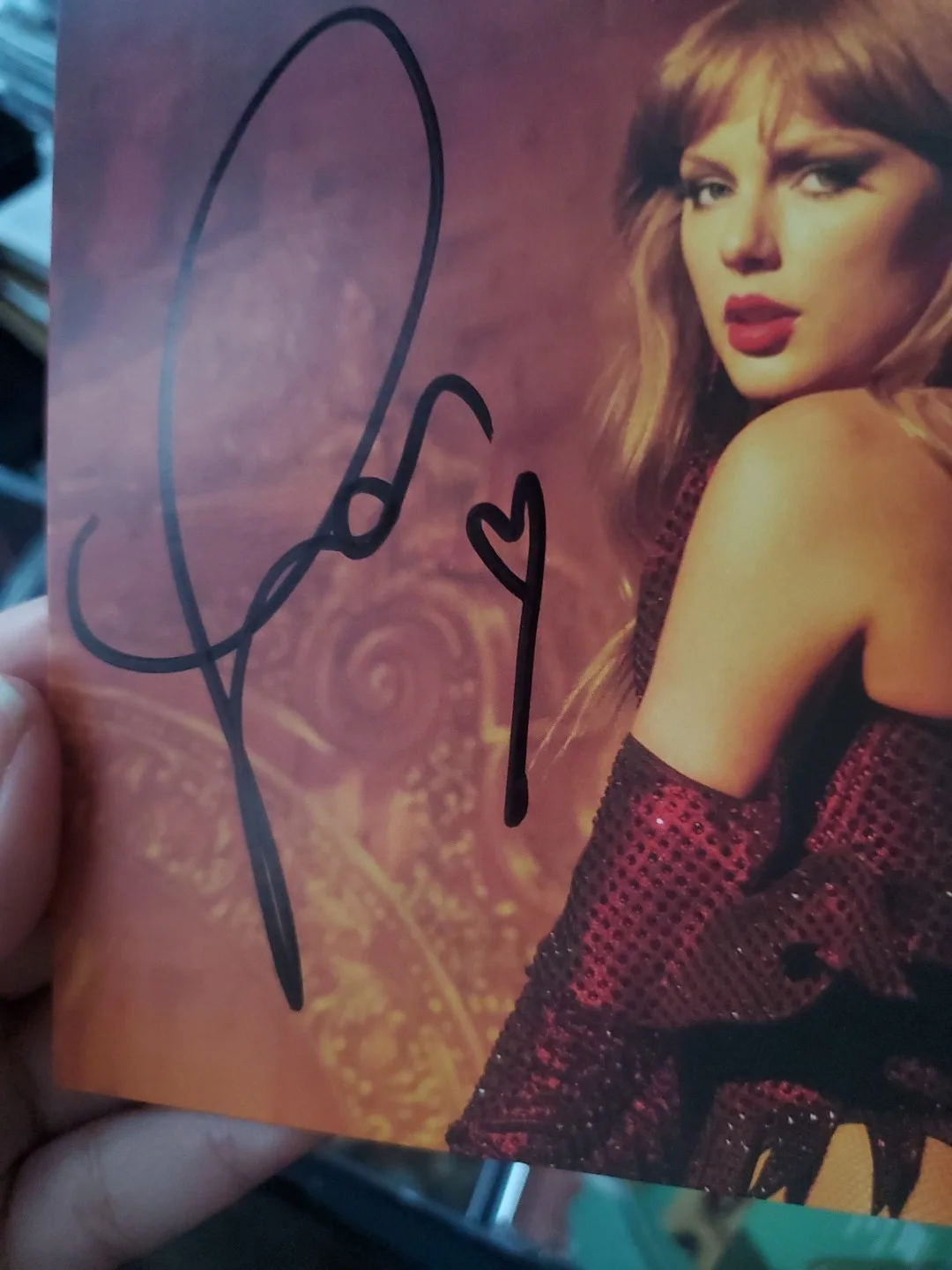 Taylor Swift The Life Of A Showgirl Signed Cd #3, изображение 3