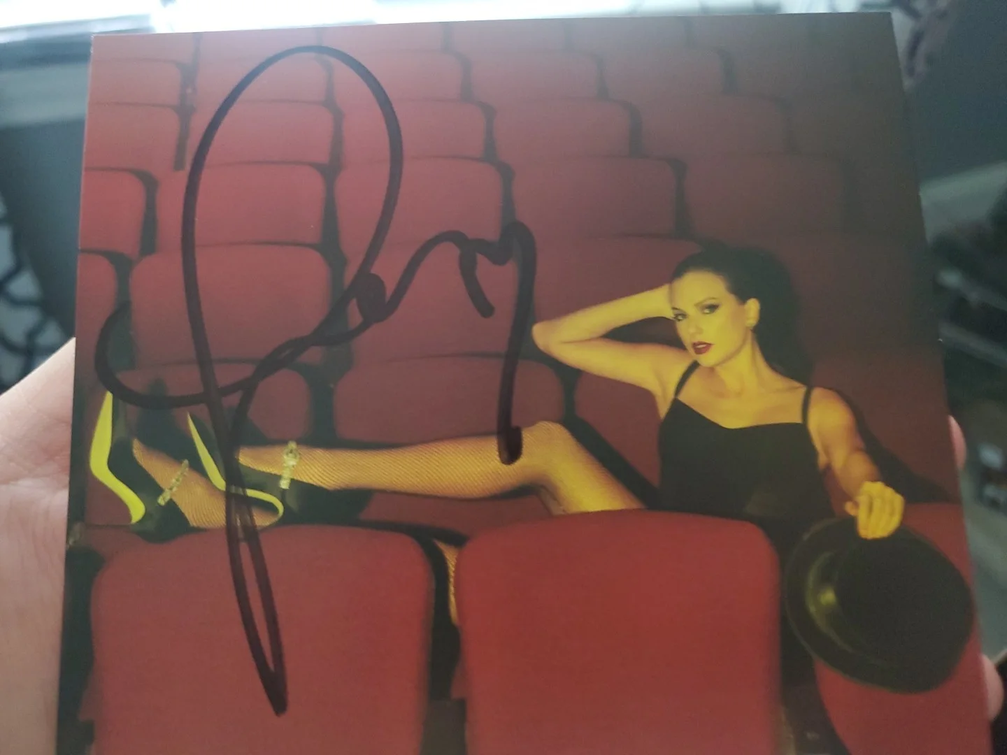 Taylor Swift TLOAS Signed Cd #4 Long-detached Heart Crossing with Tail., image 4
