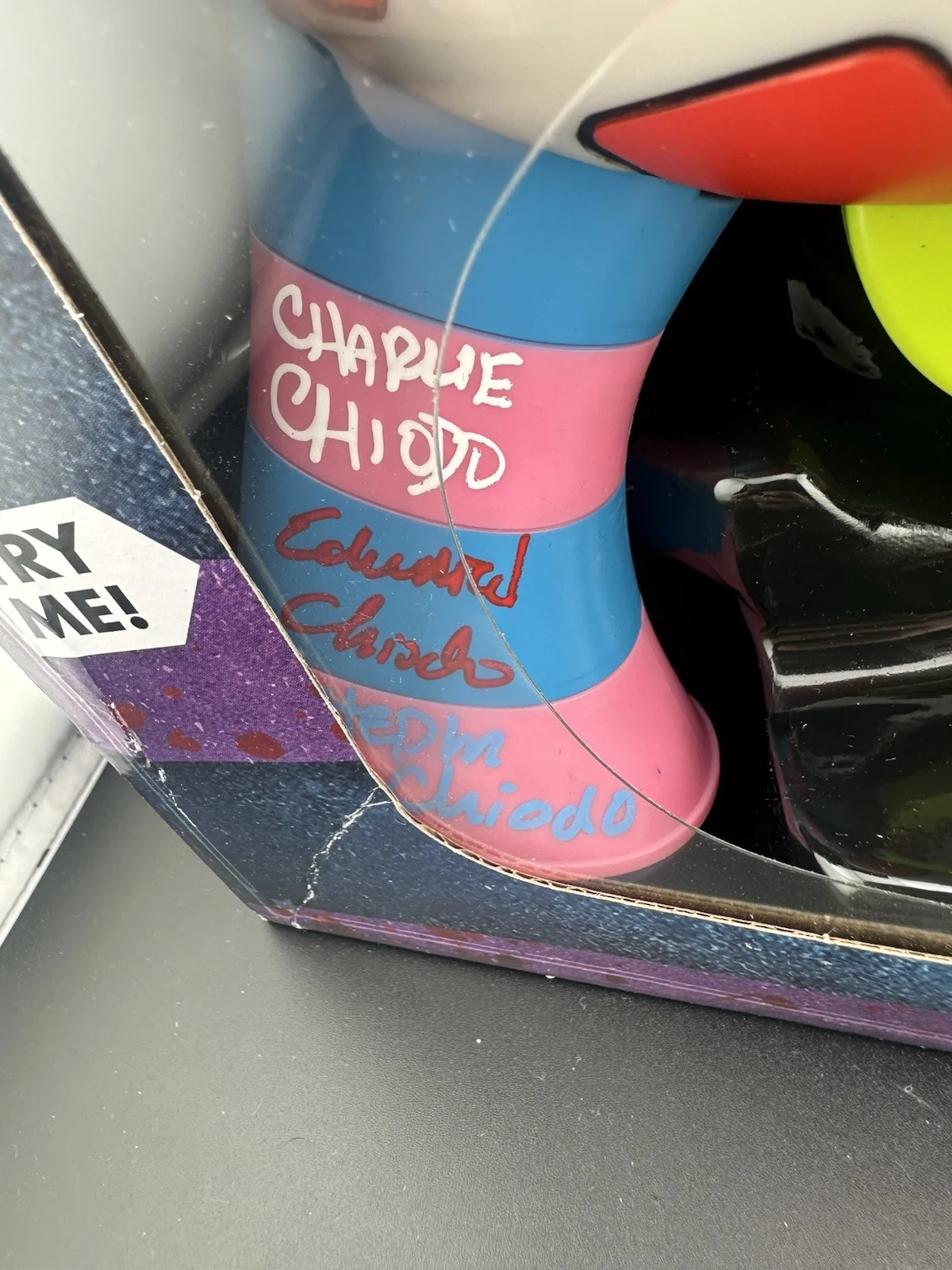 Charlie Chiodo Edward Chiodo Stephen Chiodo — Charlie Chiodo Edward Chiodo Stephen Chiodo Signed Cotton Candy Gun JSA CERT COA, image 2