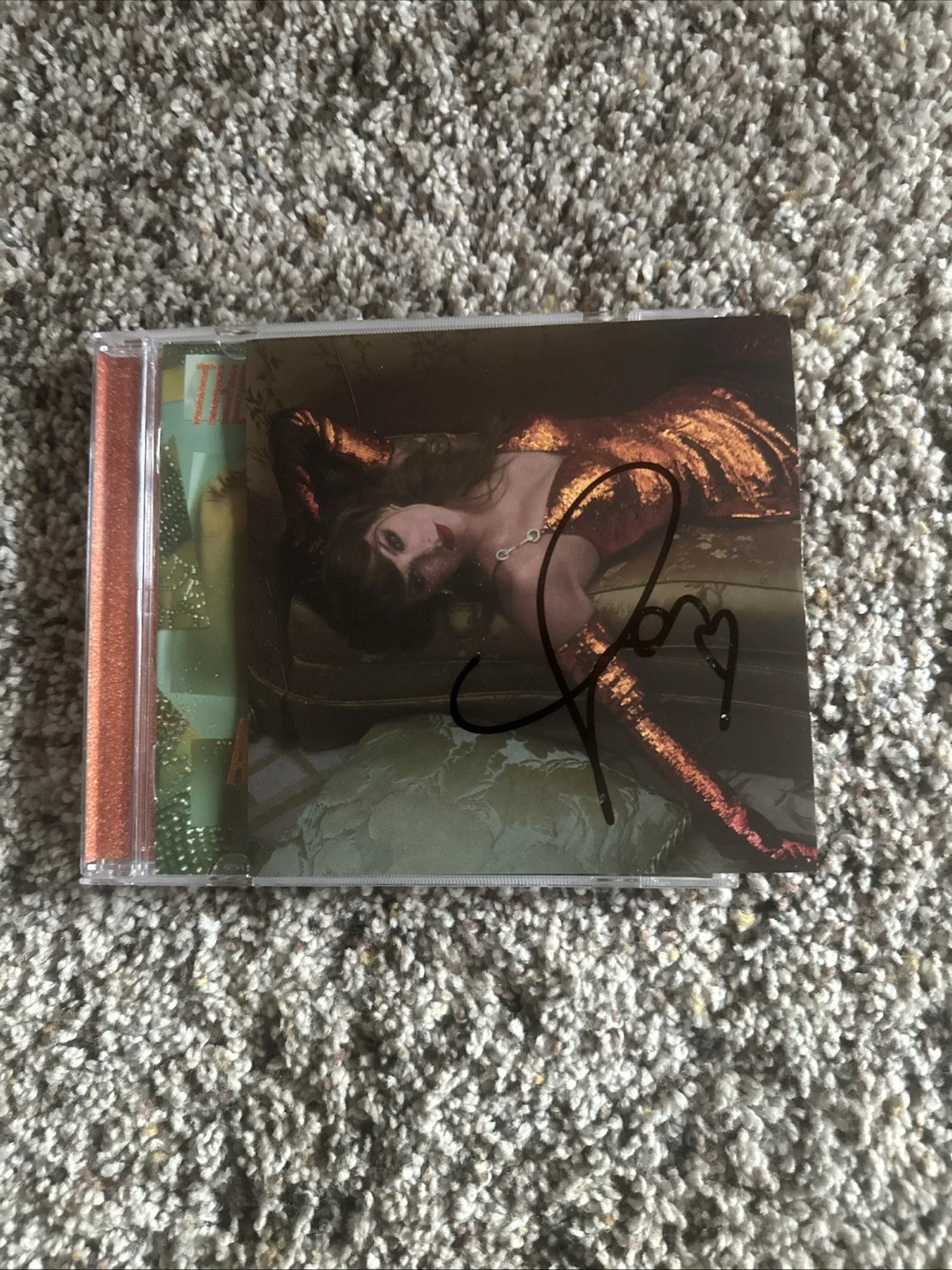 Taylor Swift 'The Life of a Showgirl' CD with Hand-Signed Photo, изображение 4