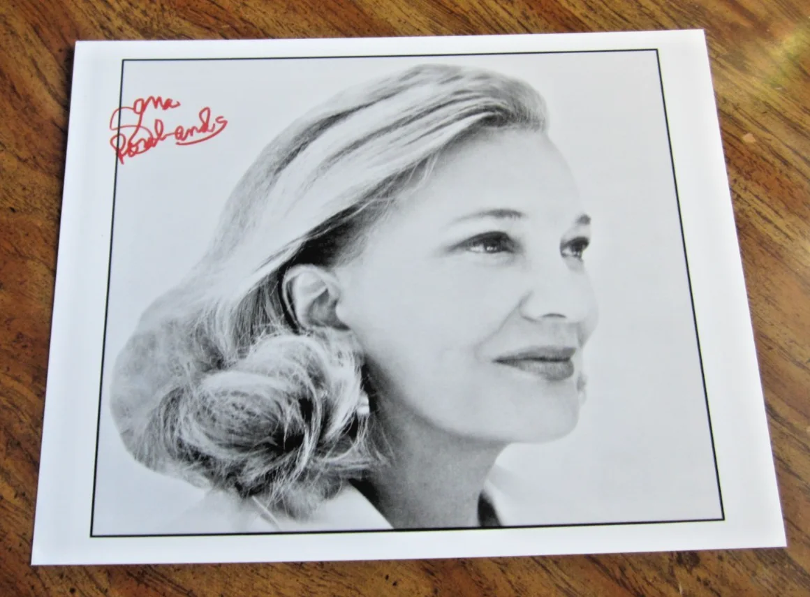 Gena Rowlands — Gena Rowlands Actress (d. 2024) Signed 8X10 Photo "Hope Floats" "Monk" "NCIS"