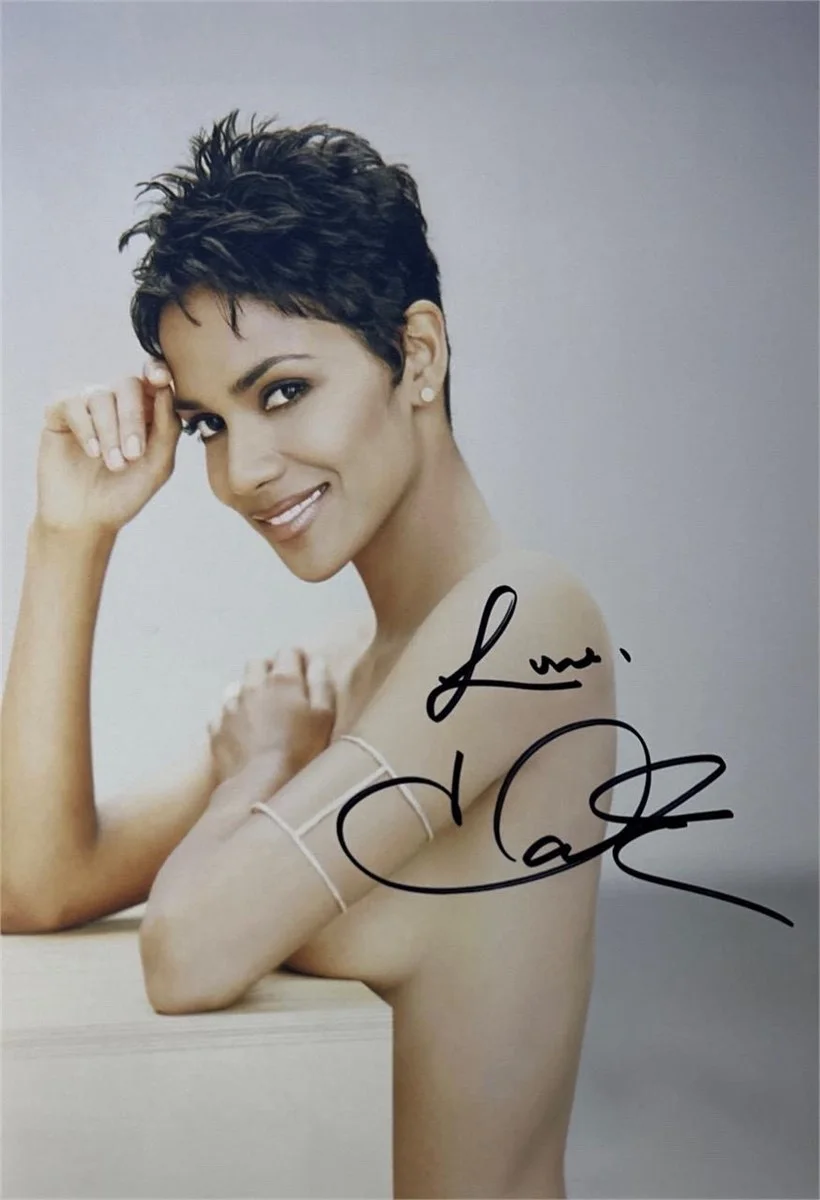 Halle Berry — Halle Berry Signed 8x11.5 Photo Autograph COA Inscribed Love Glam