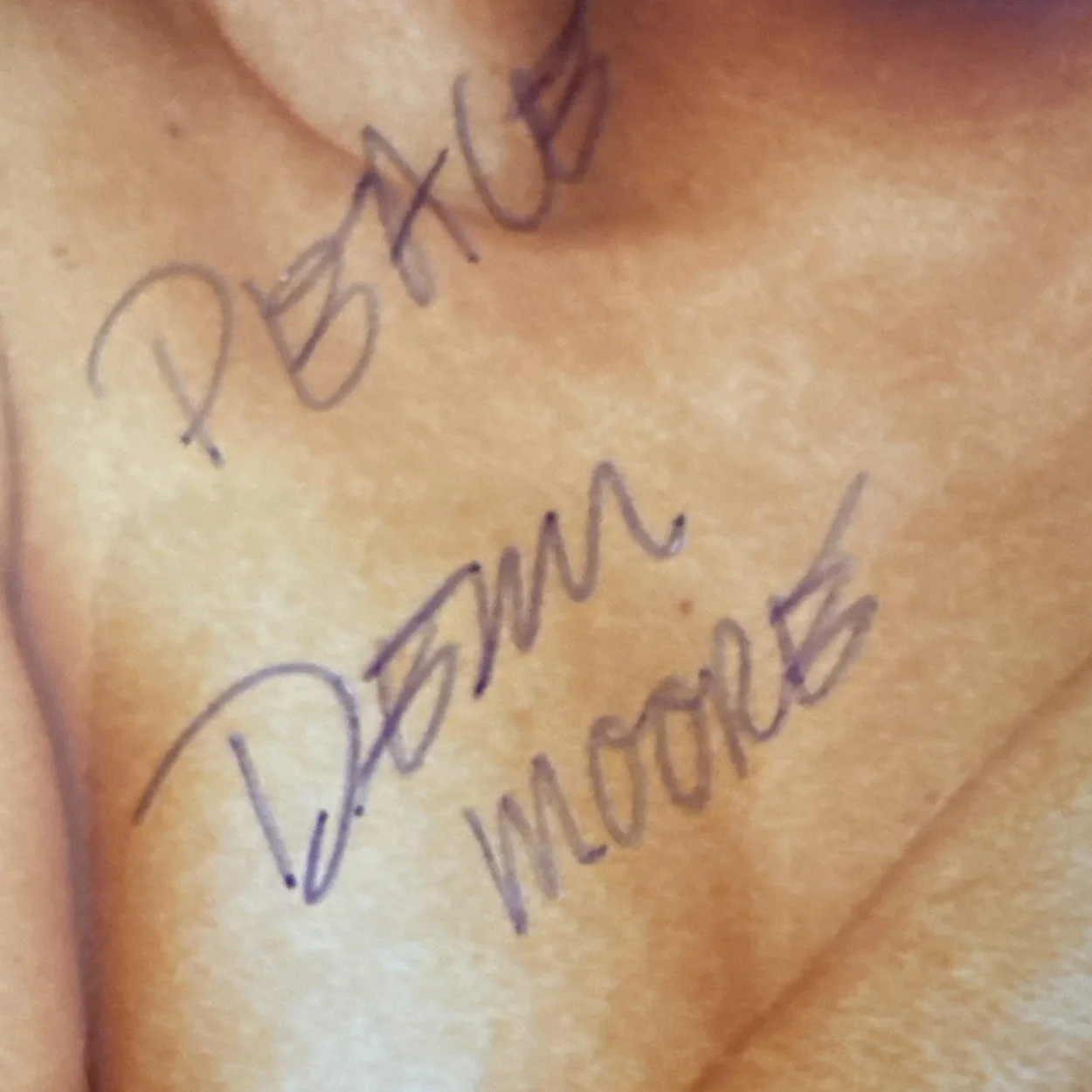 8 by 10 Signed Original Photo Of The Great Actress Demi Moore with COA., изображение 2