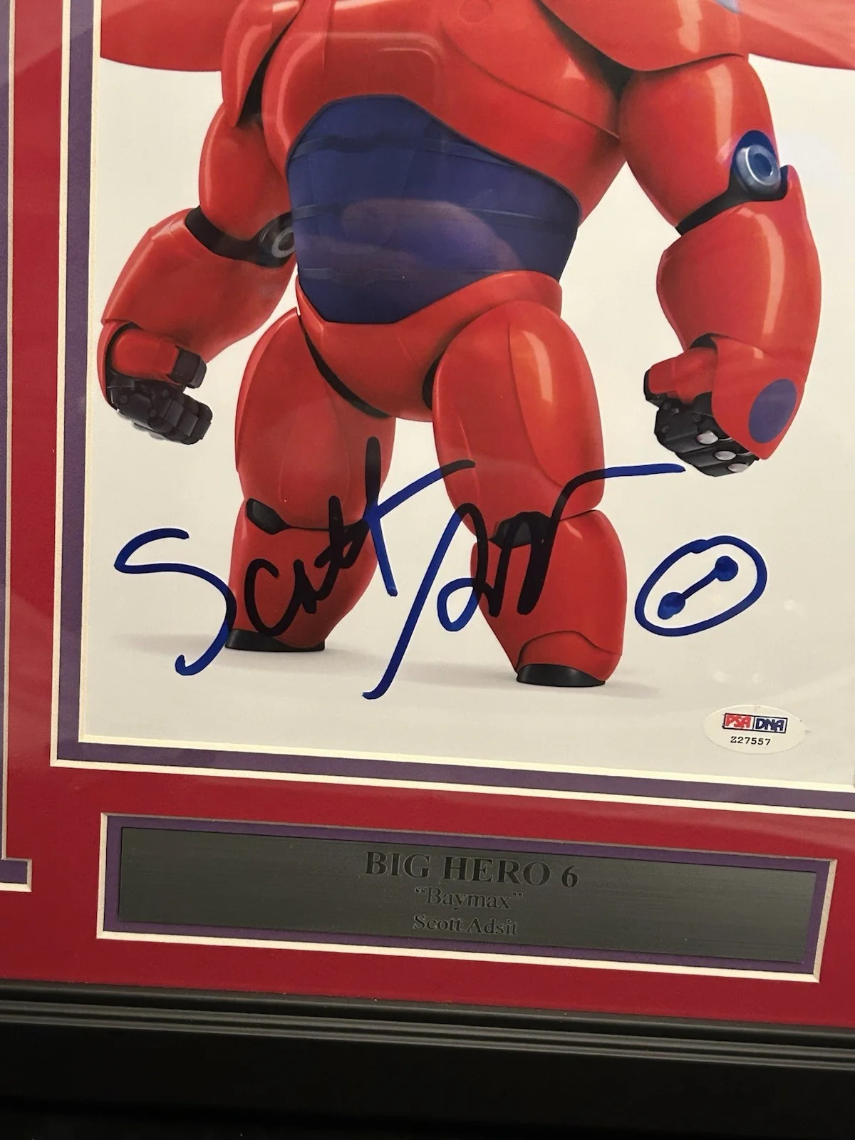 Scott Adsit — Scott Adsit Signed Big Hero 6 8x10 Framed Photo Autograph Baymax PSA COA, изображение 2
