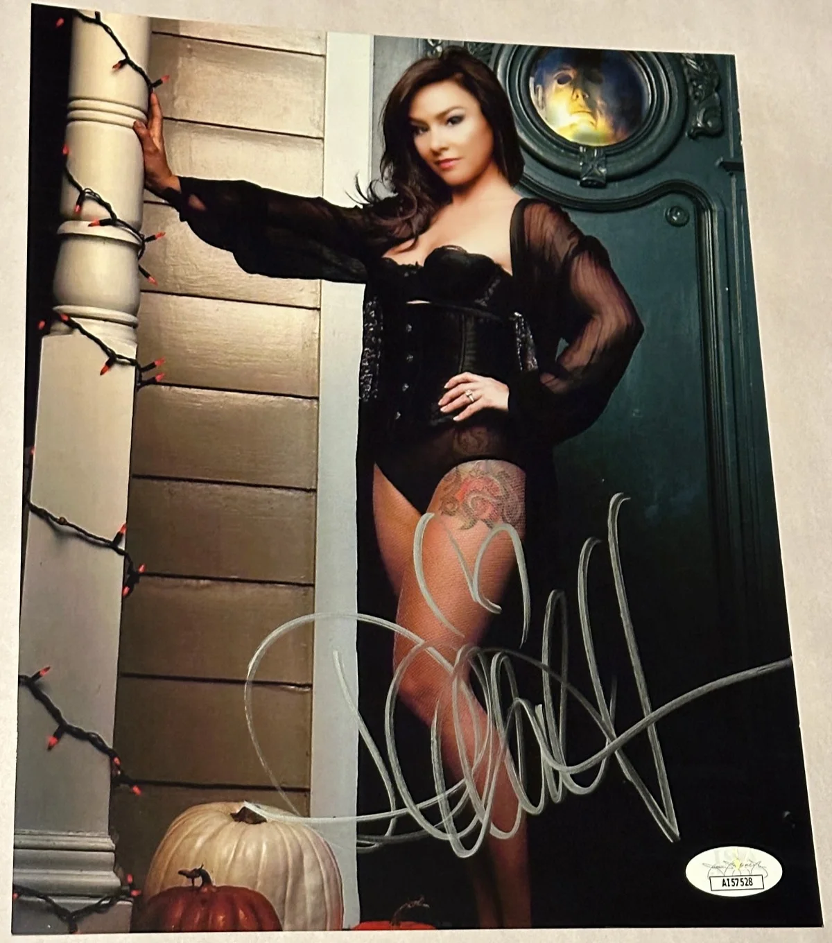 Danielle Harris — Danielle Harris Signed 8x10 Photo Horror Scream Queen with JSA COA Sticker