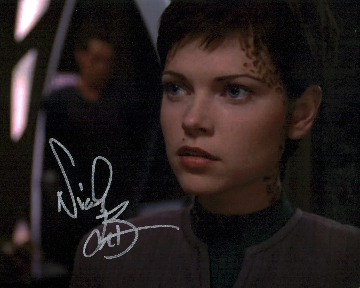 Nicole De Boer — Nicole De Boer Star Trek 8x10 Signed Photo JSA Certified Autograph