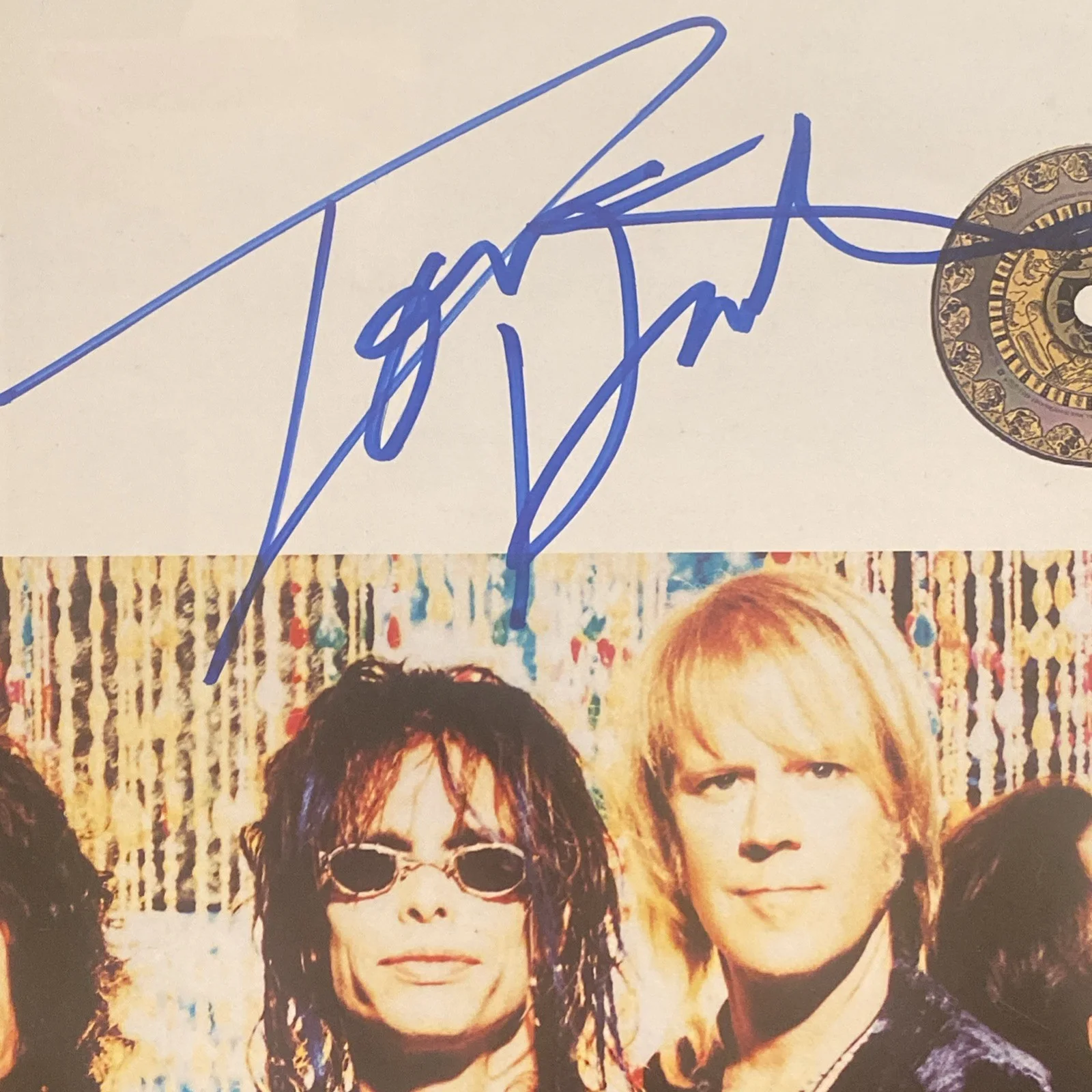 Steven Tyler, Joe Perry, Brad Whitford, Tom Hamilton, Joey Kramer — Aerosmith Autograph Big Ones Nine Lives 9.5x13.5 Promo Color Photo All 5 SIGNED, изображение 5