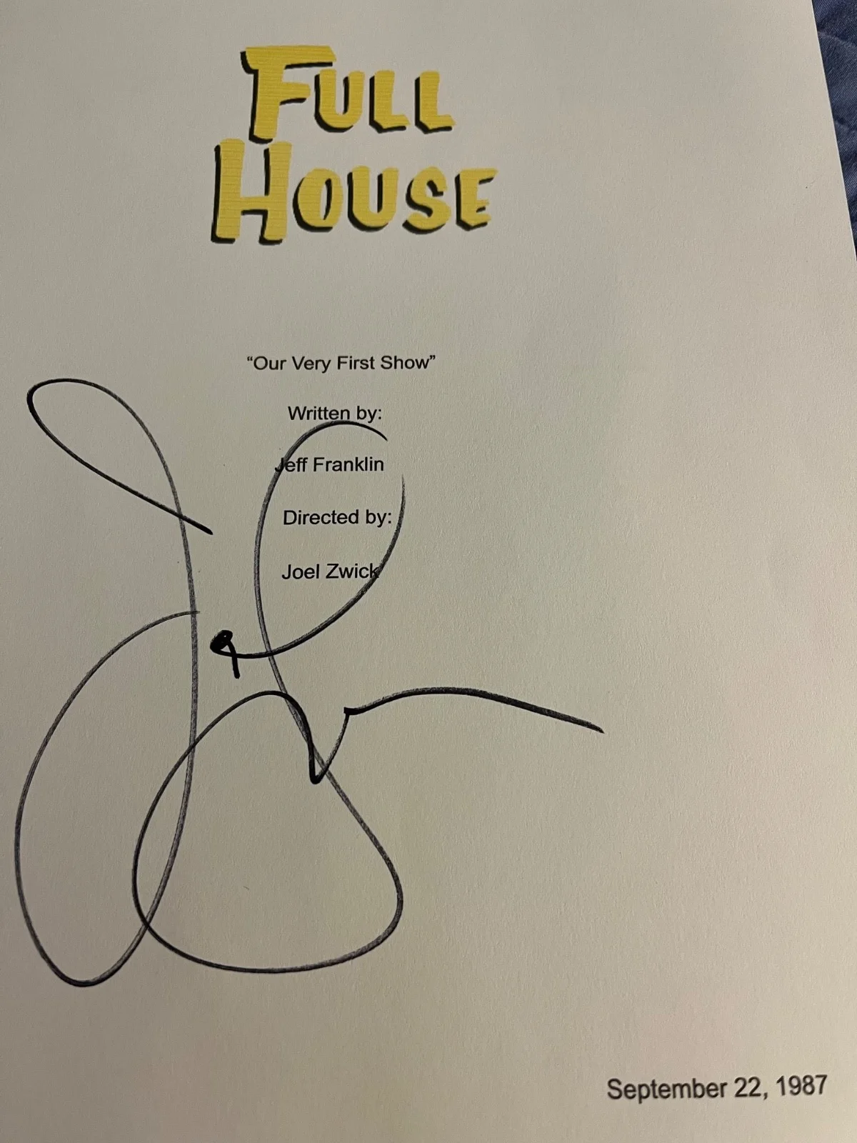 John Stamos — John Stamos Signed Autographed Full House Pilot Episode TV Script Cover, image 3