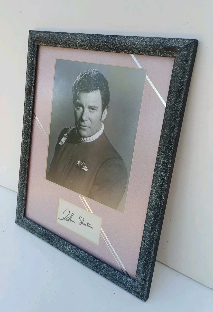 William Shatner — William Shatner as Captain Kirk Star Trek Autographed Photo with COA Framed, image 2
