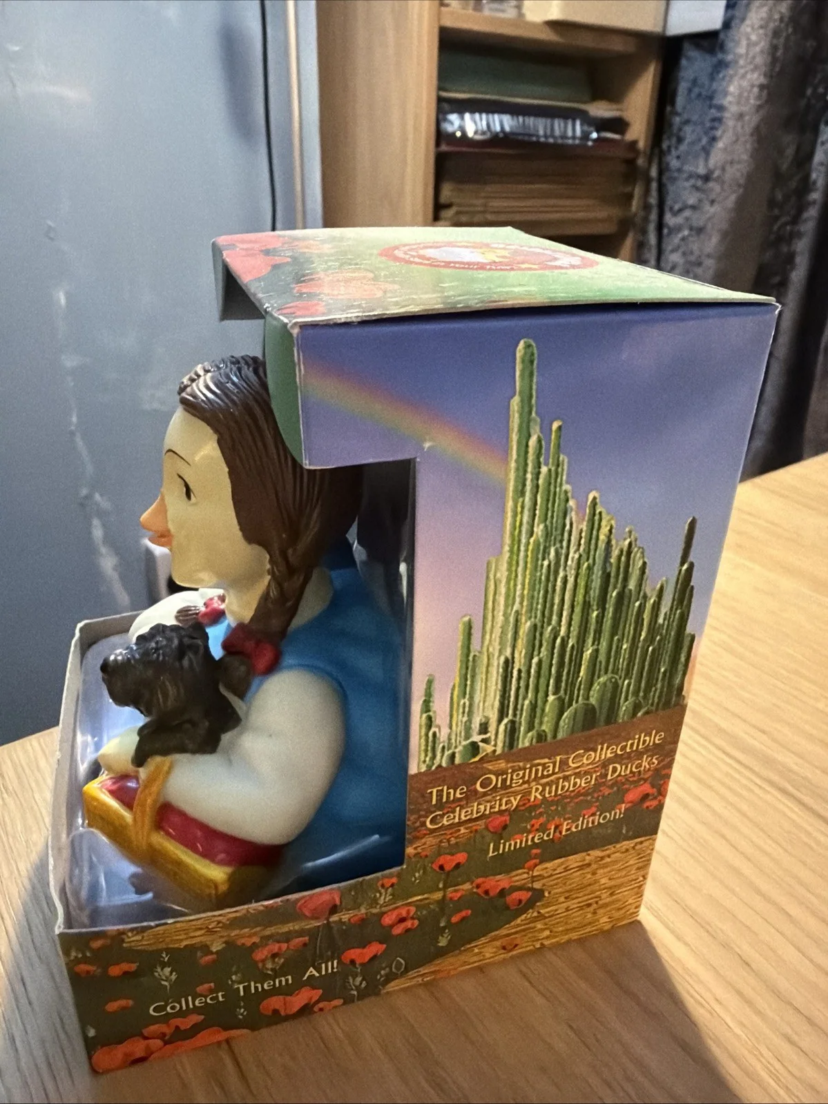 Wizard of Oz: Limited Edition New In Box rubber duck collectable, изображение 2