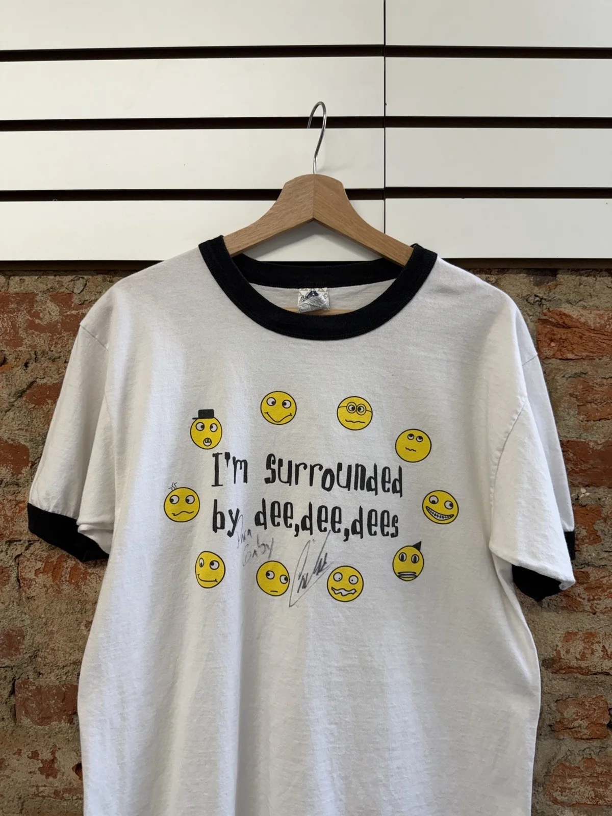 Carlos Mencia — RARE Vintage Carlos Mencia Comedy Standup T-Shirt Sz M Signed Autograph Auth