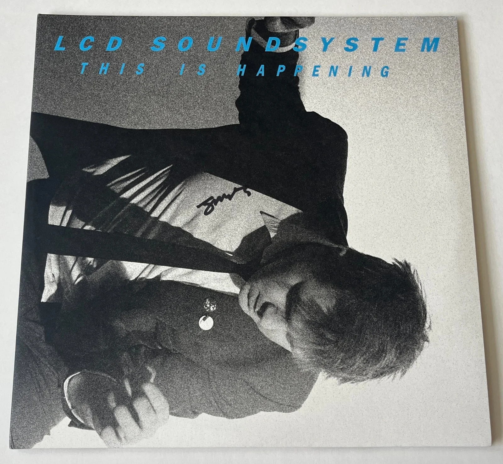 JAMES MURPHY SIGNED LCD SOUNDSYSTEM THIS IS HAPPENING VINYL w/PROOF BECKETT COA, изображение 2