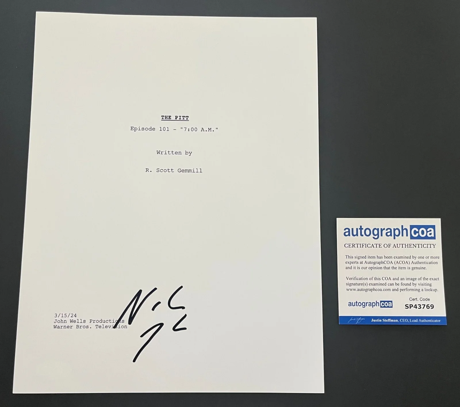 NOAH WYLE SIGNED THE PITT PILOT EPISODE SCRIPT w/EXACT PROOF & AUTOGRAPH COA, image 2