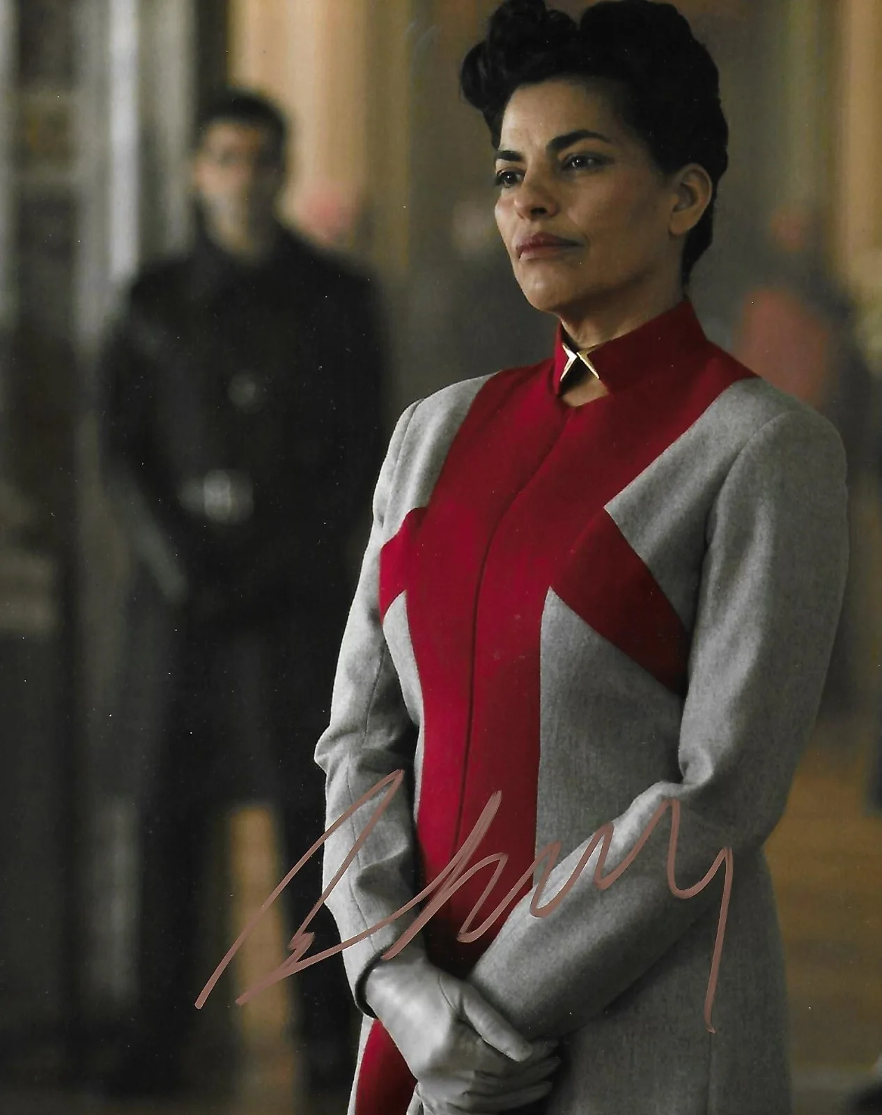 Sarita Choudhury — Sarita Choudhury signed 8x10 photo The Hunger Games Actor Movies RARE COA LOOK!