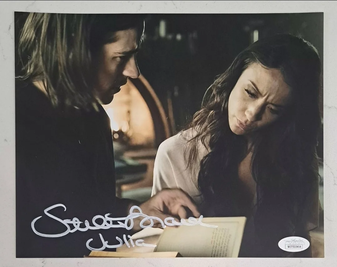 STELLA MAEVE as JULIA Signed & Inscribed The Magician 8x10 Premium Photo JSA COA, изображение 2