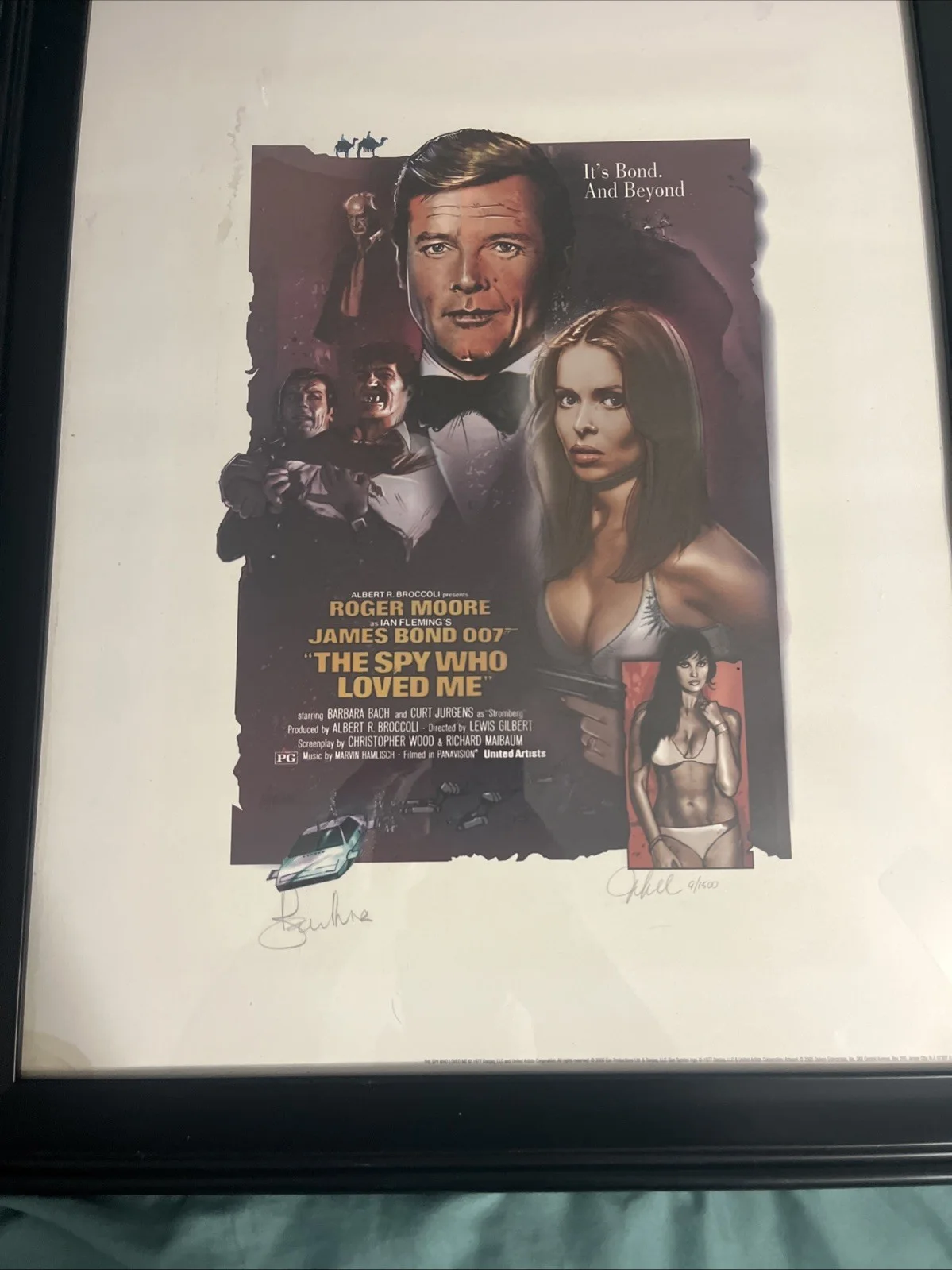 Roger Moore — Signed Roger Moore James Bond OO7 “The Spy Who Loved Me” Frame & Signed Artist, изображение 2