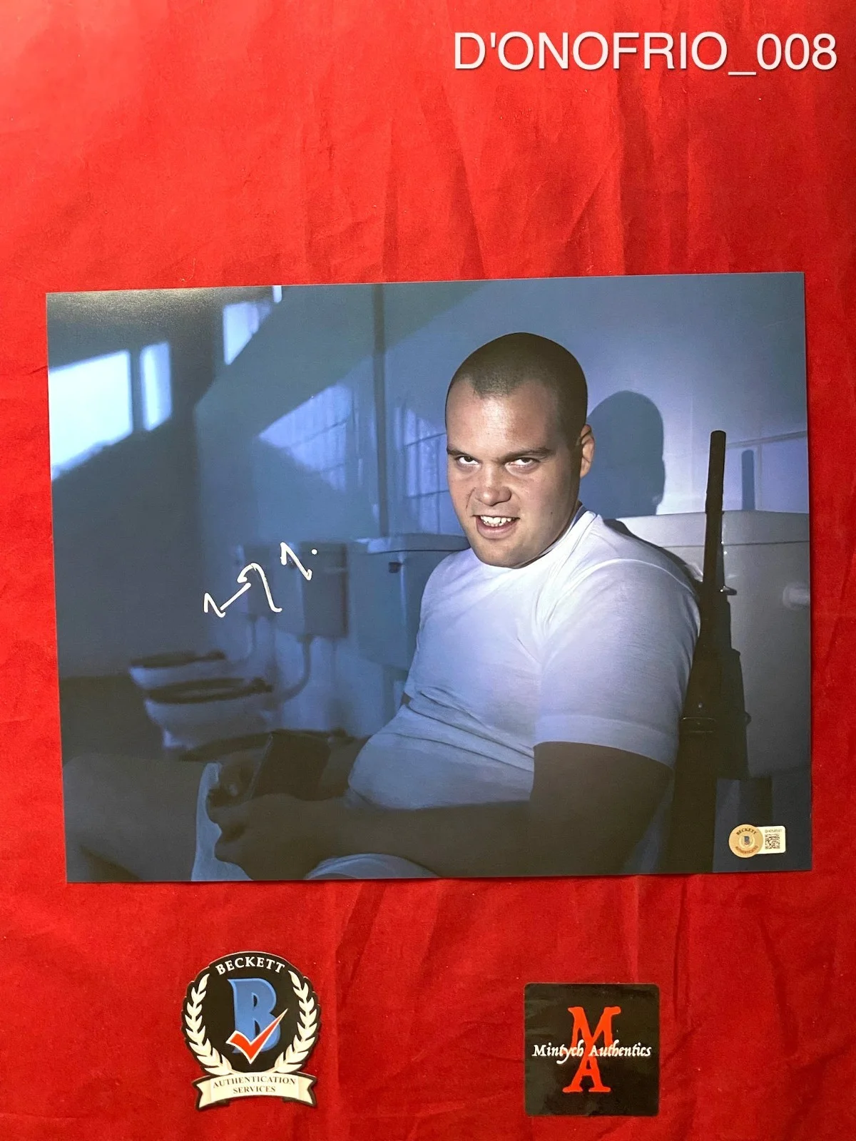 Vincent D'Onofrio — Vincent D'Onofrio autographed signed 11x14 photo Full Metal Jacket Beckett COA