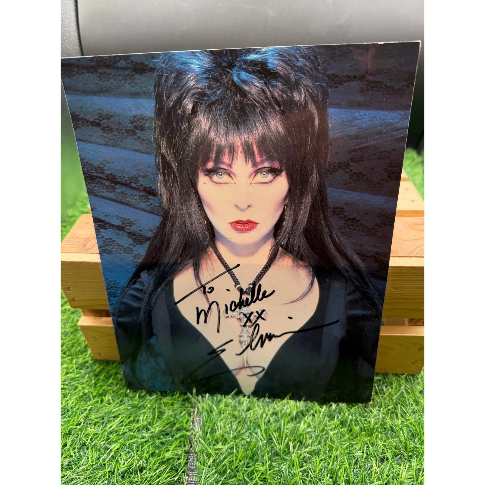 Autographed 8x10 Photo of Cassandra Peterson-Elvira-Address toMichelle, изображение 4