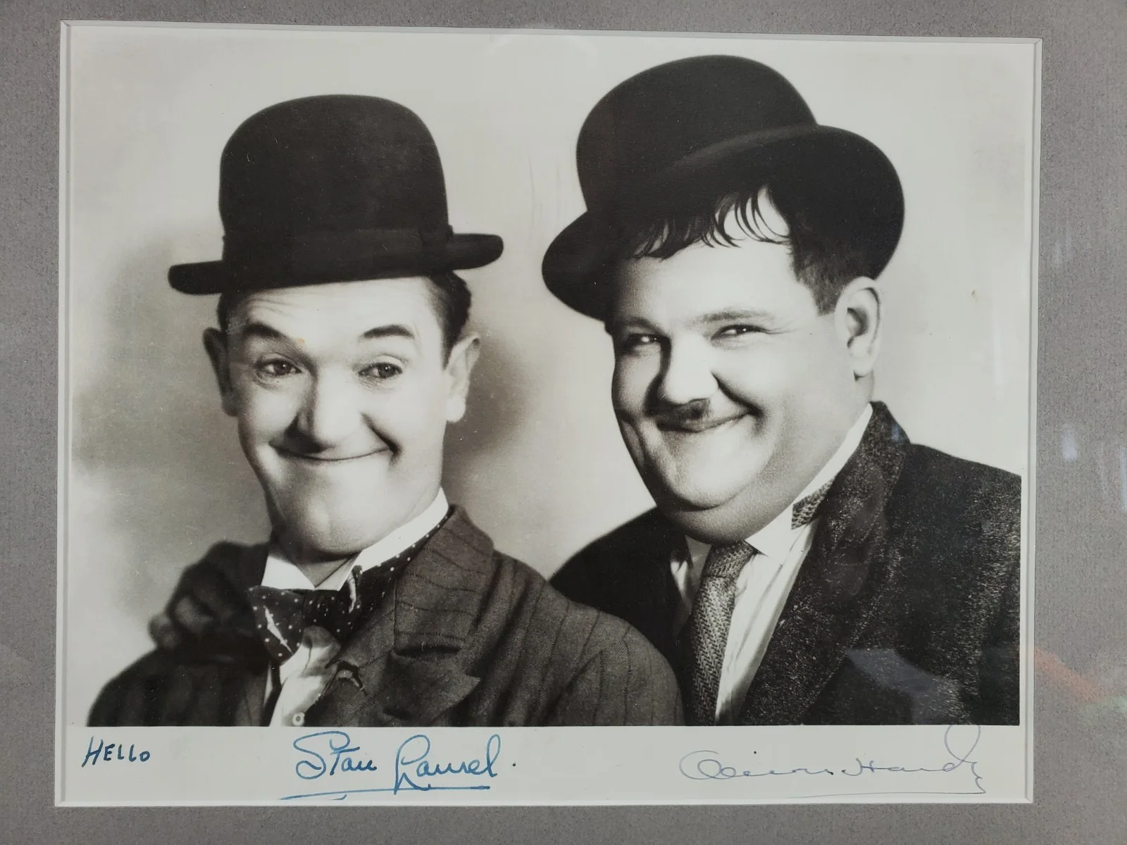 Stan Laurel /Oliver Hardy — LAUREL HARDY AUTOGRAPH ORIGINAL HAND SIGNED PHOTO PICTURE 30s HELLO JSA COA ATQ, image 2