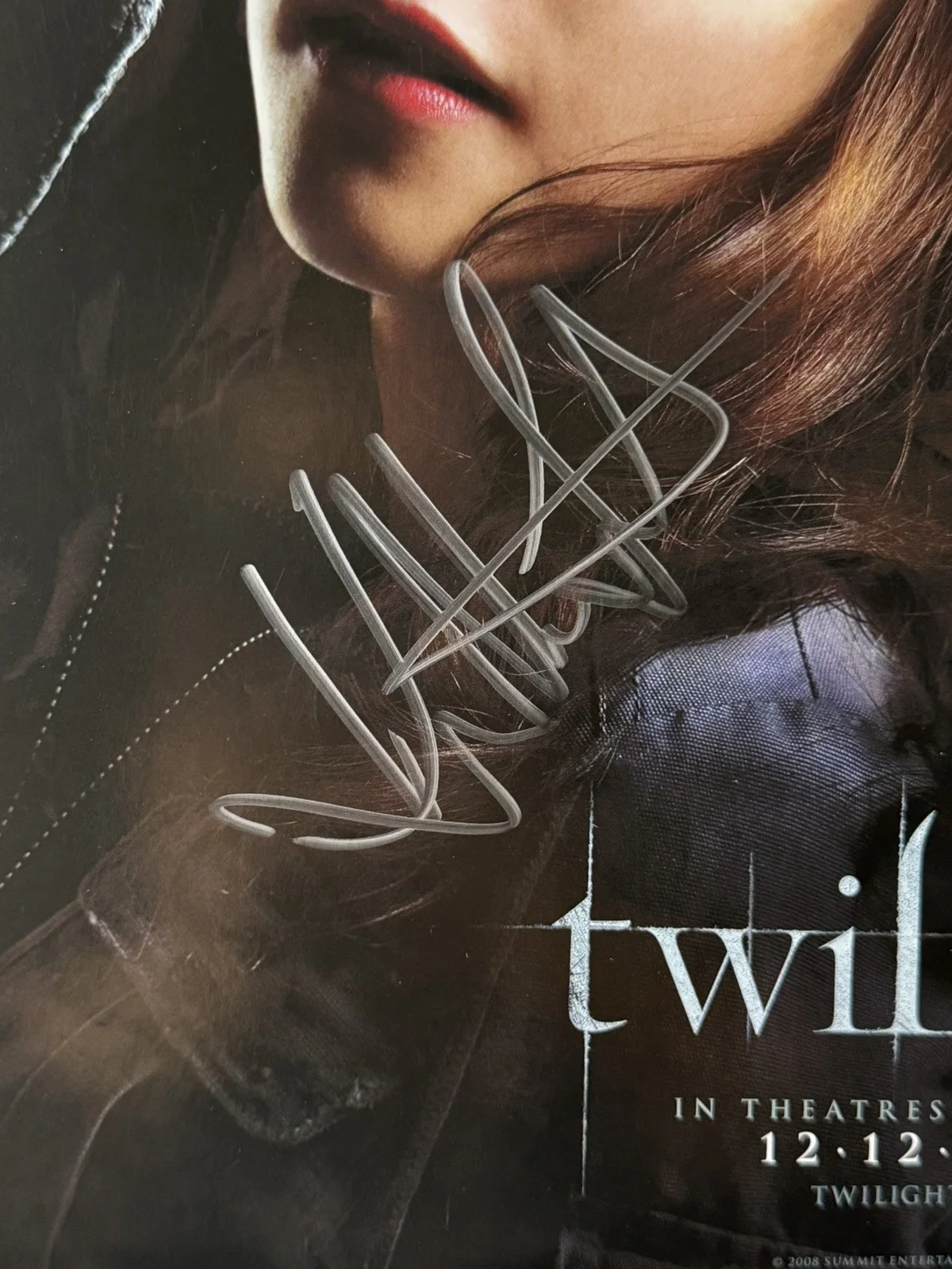 Kristen Stewart — Kristen Stewart signed poster Twilight 11.5x17 rare full name autograph a, image 2