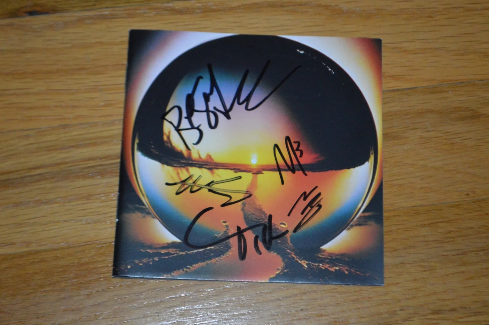 Cage The Elephant Autographed "Neon Pill" CD with COA ~ 2024 Entire Band, изображение 2