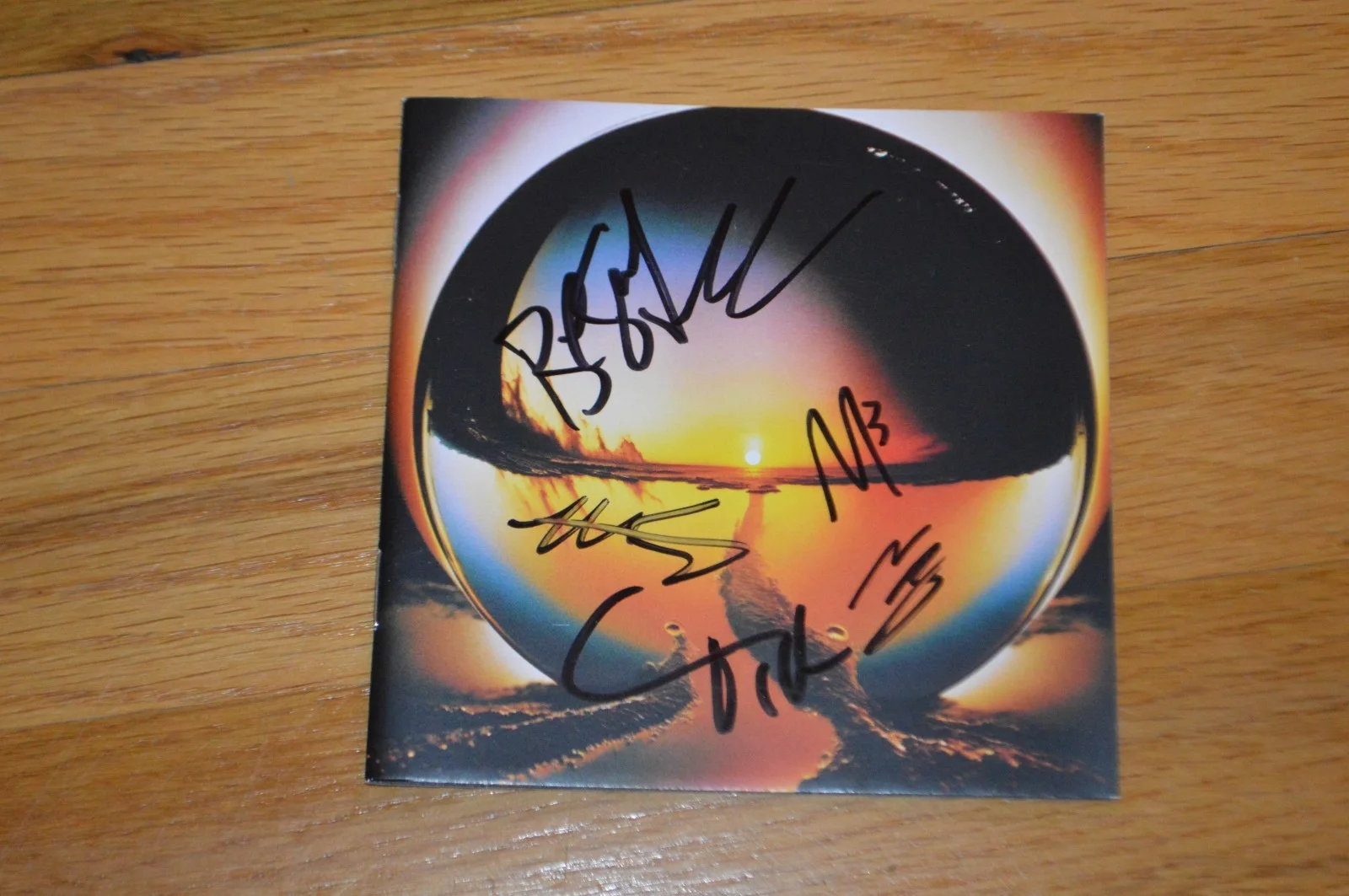 Cage The Elephant Autographed "Neon Pill" CD with COA ~ 2024 Entire Band, изображение 4