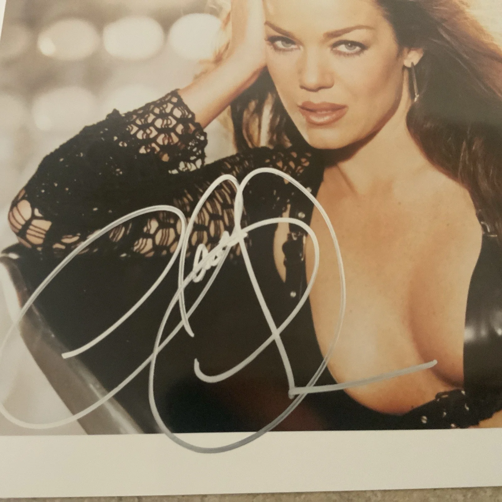 Claudia Christian — Claudia Christian signed 8x10 Photo Cmdr Susan Ivanova Babylon 5 Guaranteed A+, image 2
