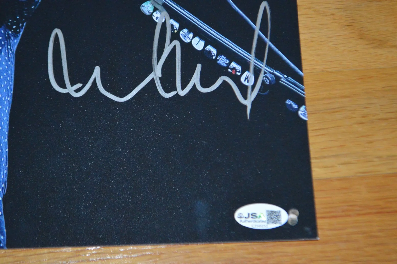 Pearl Jam ~ Mike McCready Signed 11x14 Vintage Color Photo with JSA COA, изображение 3