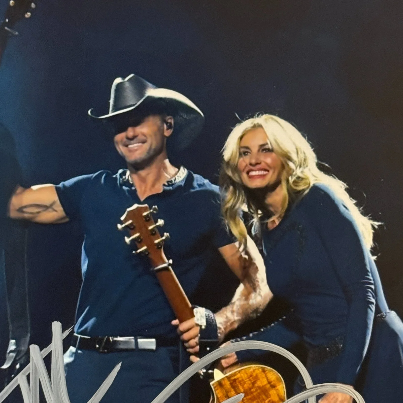 TIM MCGRAW & FAITH HILL SIGNED AUTOGRAPHED 8X10 PHOTOGRAPH w/ COA AUTO PHOTO, изображение 2