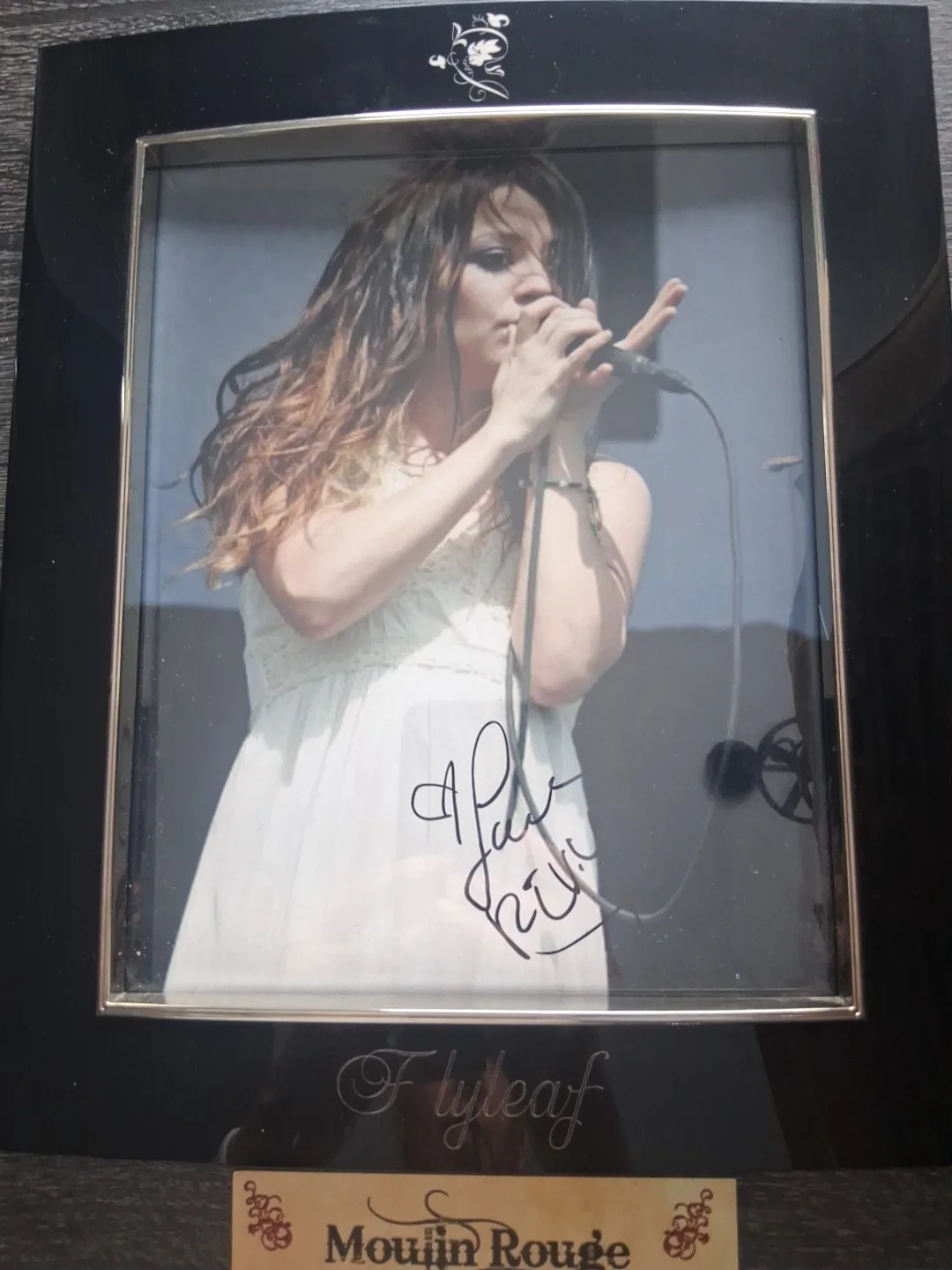 Lacey Mosley Sturm Signed Autographed 8x10 Photo COA Flyleaf with flyleaf frame, image 2