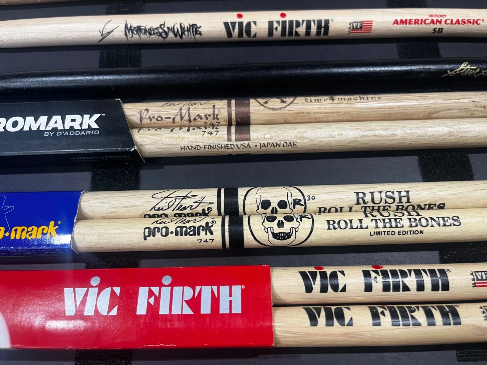RASCAL FLATTS Jim Riley Hand Signed STAGE USED Drumstick #08 in the photo Grp 12, изображение 5
