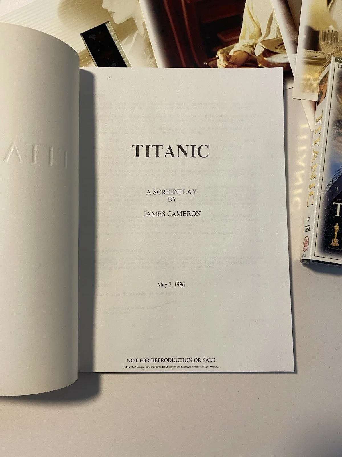 TITANIC (1997) Original Theatrical Production Notes + Film Strip + Sealed VHS, image 2