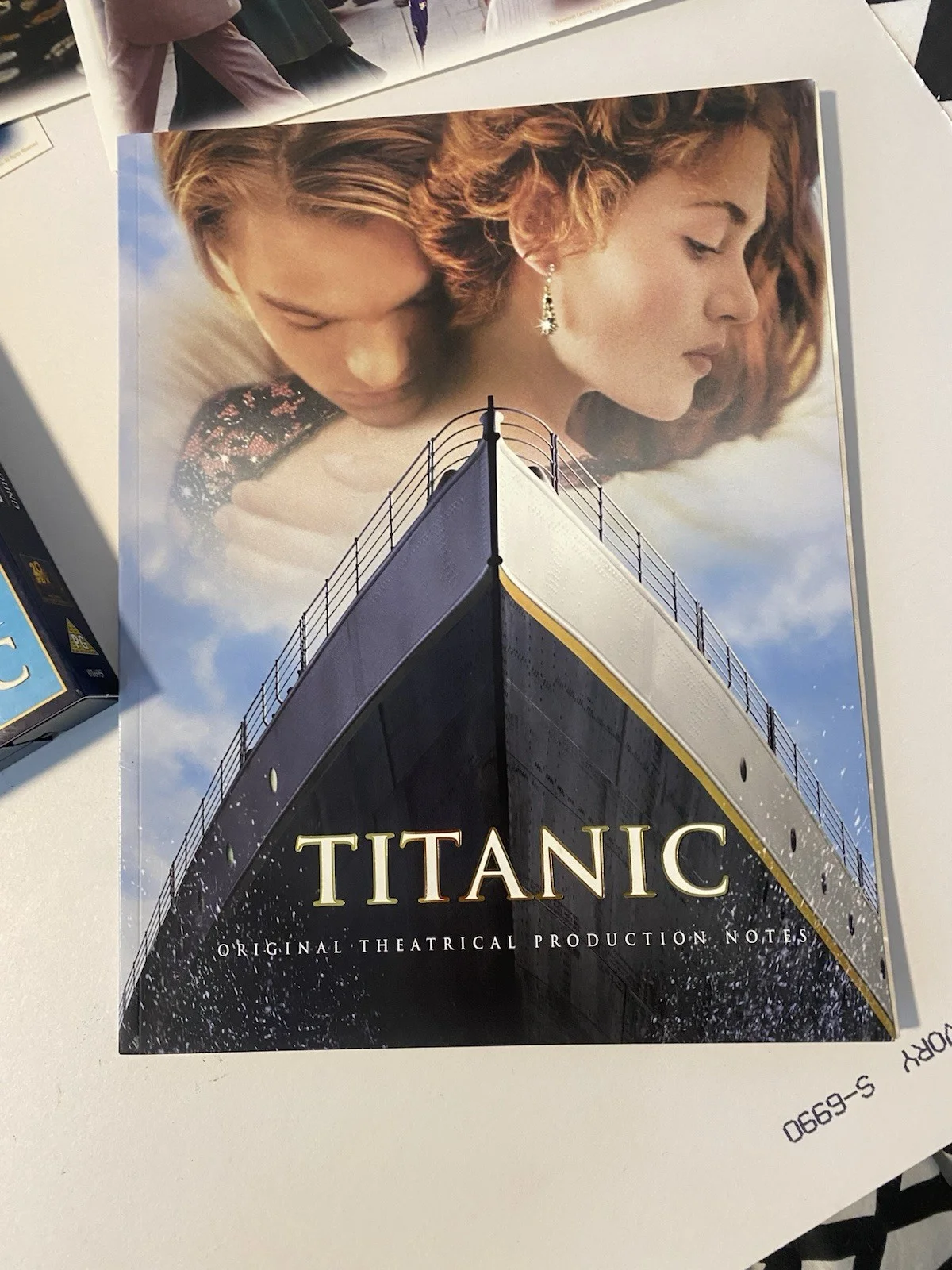TITANIC (1997) Original Theatrical Production Notes + Film Strip + Sealed VHS, image 3