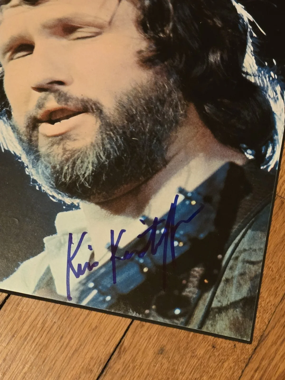 Kris Kristofferson Singing SIGNED Photo Board Country Legend Cowboy Autographed, image 2