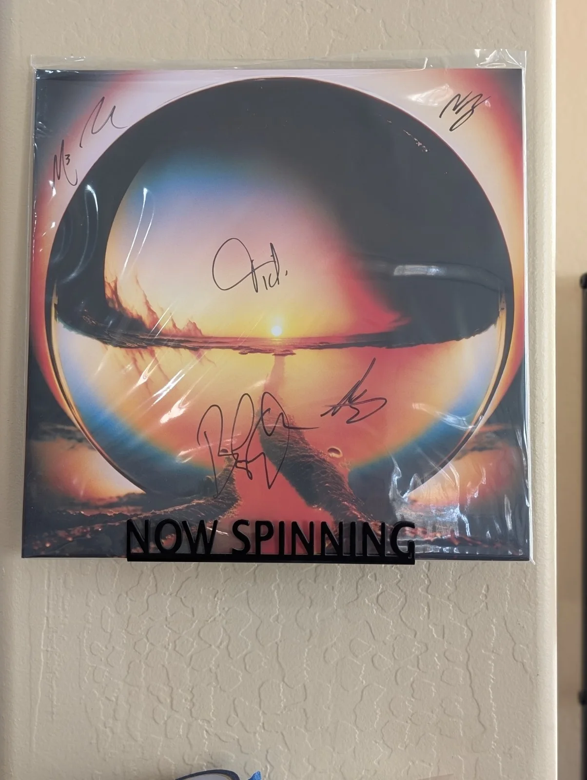 CAGE THE ELEPHANT - Neon Pill - SIGNED Clear Vinyl LP Autographed, image 2