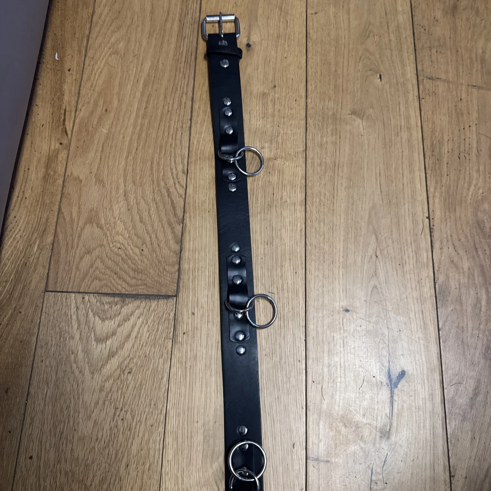 hot topic belt motley cru “ the dirt” Worn By MSK Colson Baker Tommy Lee coa, изображение 3