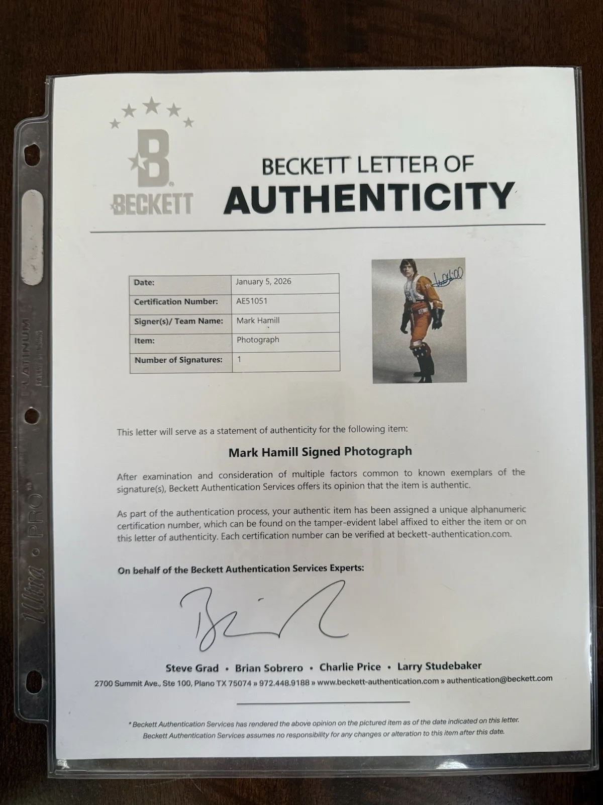 Mark Hamill — MARK HAMILL HAND SIGNED STAR WARS AUTOGRAPH 8x10 RARE BECKETT FULL LOA LUKE, image 2