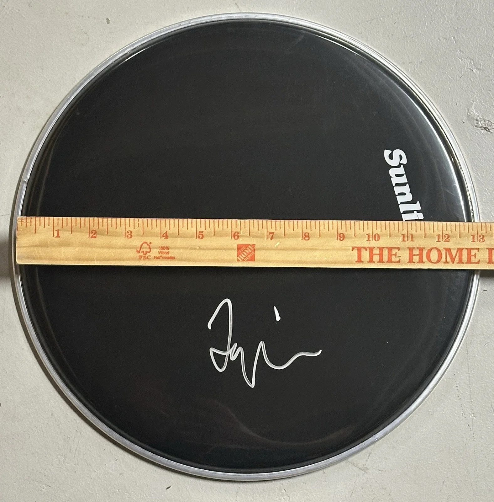 Taylor Hawkins Signed Drumhead Foo Fighters Rock And Roll Hall Of Fame JSA COA, изображение 5
