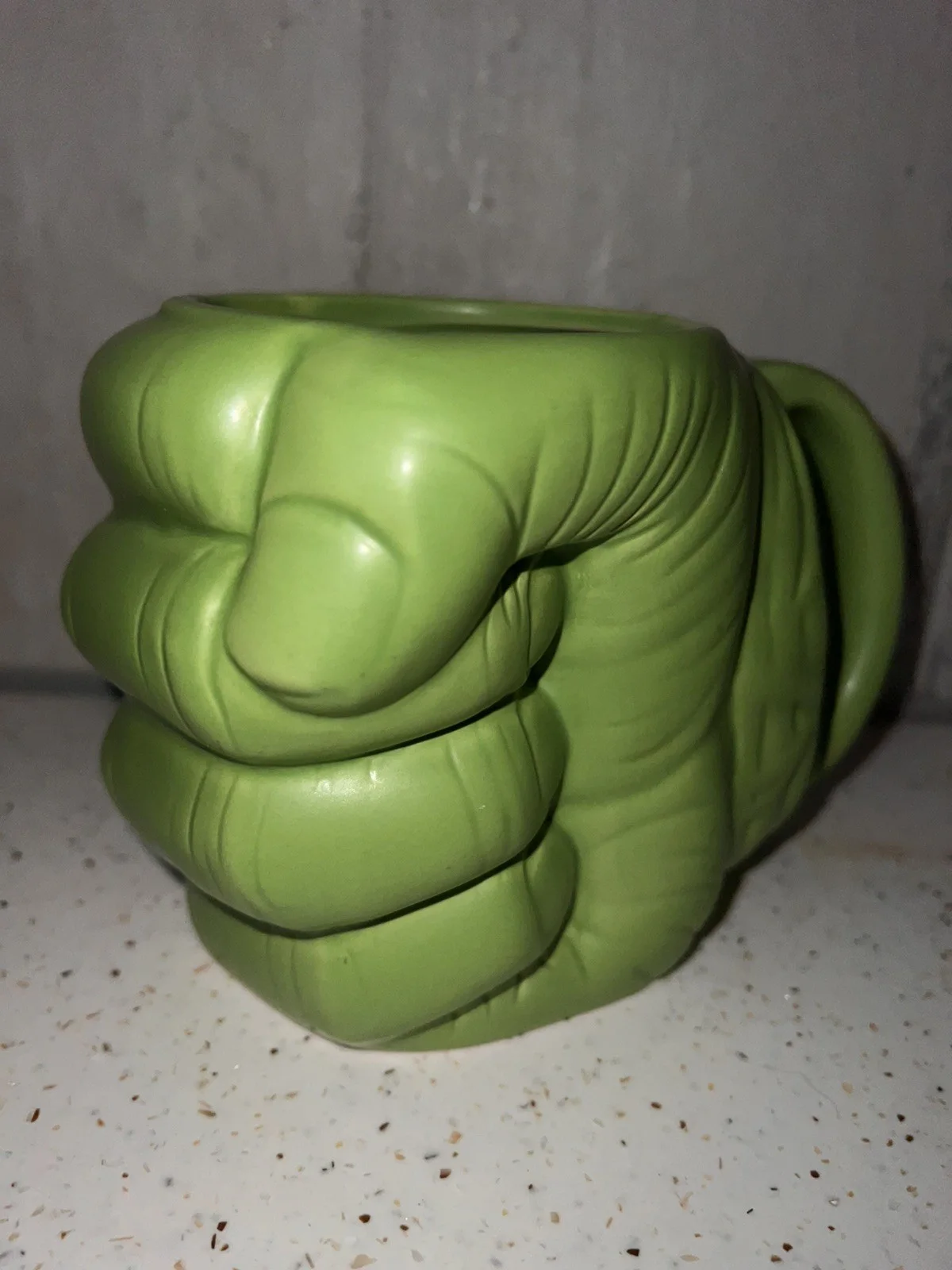 Incredible Hulk Fist 3D Ceramic Mug Marvel Paladone Avengers Cup Hand Punch VGC, изображение 2