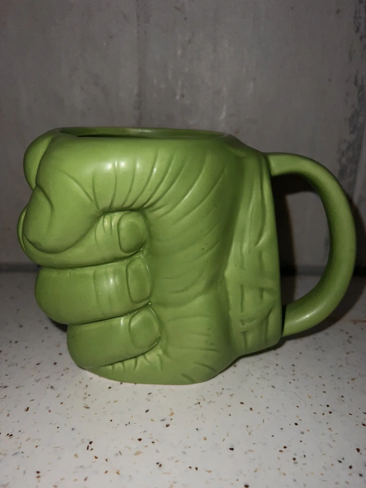 Incredible Hulk Fist 3D Ceramic Mug Marvel Paladone Avengers Cup Hand Punch VGC, изображение 4
