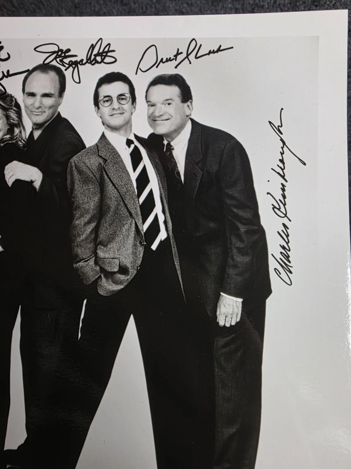 Murphy Brown Cast Signed 8x10 Photo Candace Bergen Autographed Memorabilia, image 3
