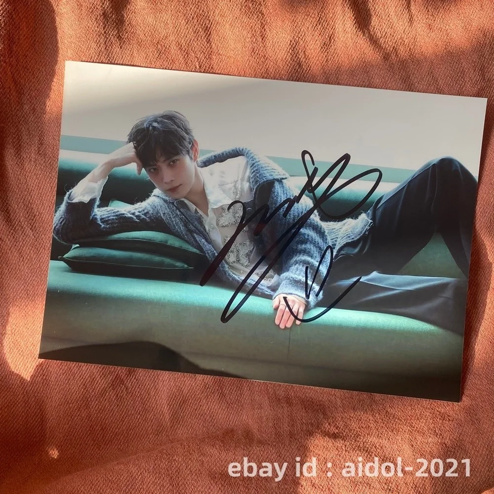 Kim Young Dae Autographed Signed Photo K-POP GIFTS Collection 5*7 2026, image 3