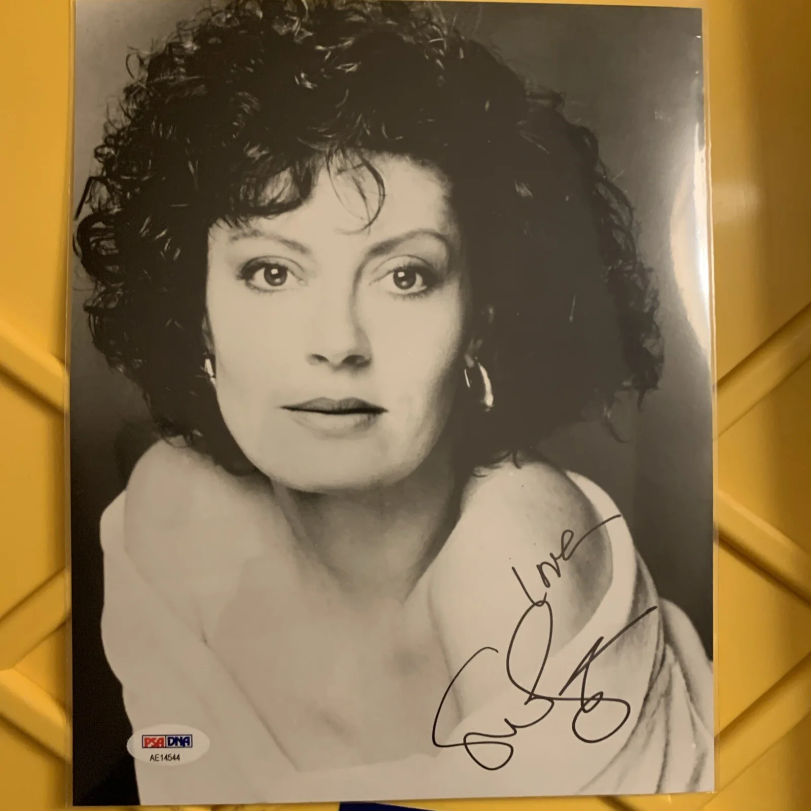 Susan Sarandon Signed Authentic Autographed 8x10 Photo (PSA/DNA) #AE14544, image 3