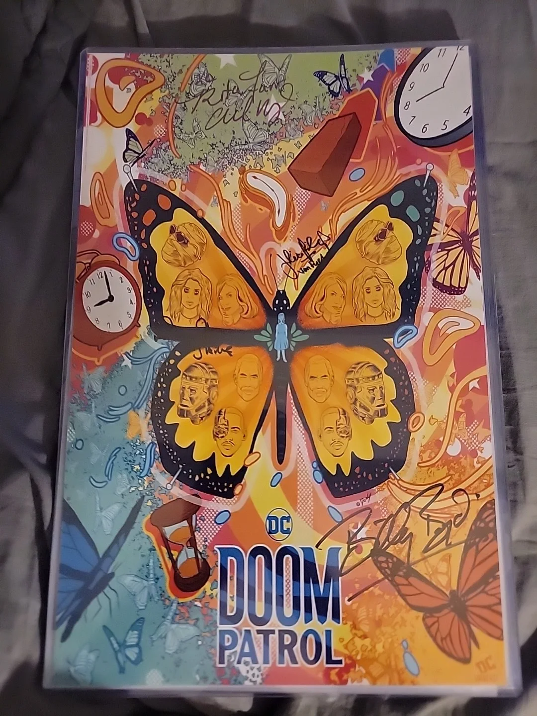 April Bowlby +more — Doom Patrol AUTOGRAPHS Cast Signed 11x17 Photo - Diane Guerrero +3