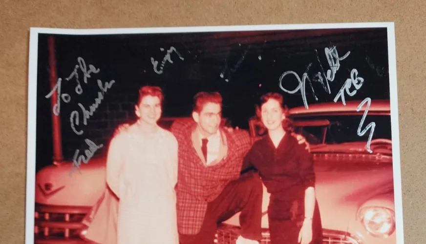 Vtg Photo of JIMMY VELVET w/2 Fans in 1957 Autographed / SIGNED by Velvet 8x10, изображение 2
