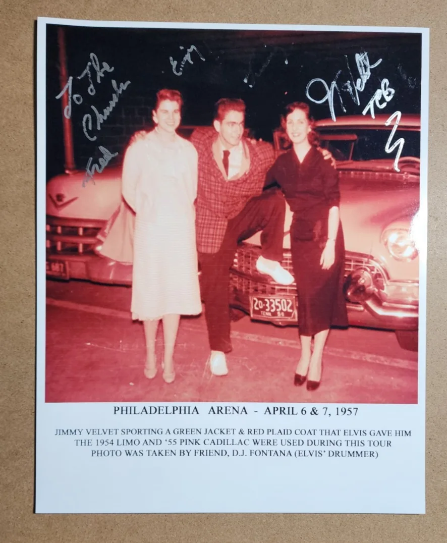 Vtg Photo of JIMMY VELVET w/2 Fans in 1957 Autographed / SIGNED by Velvet 8x10, изображение 3