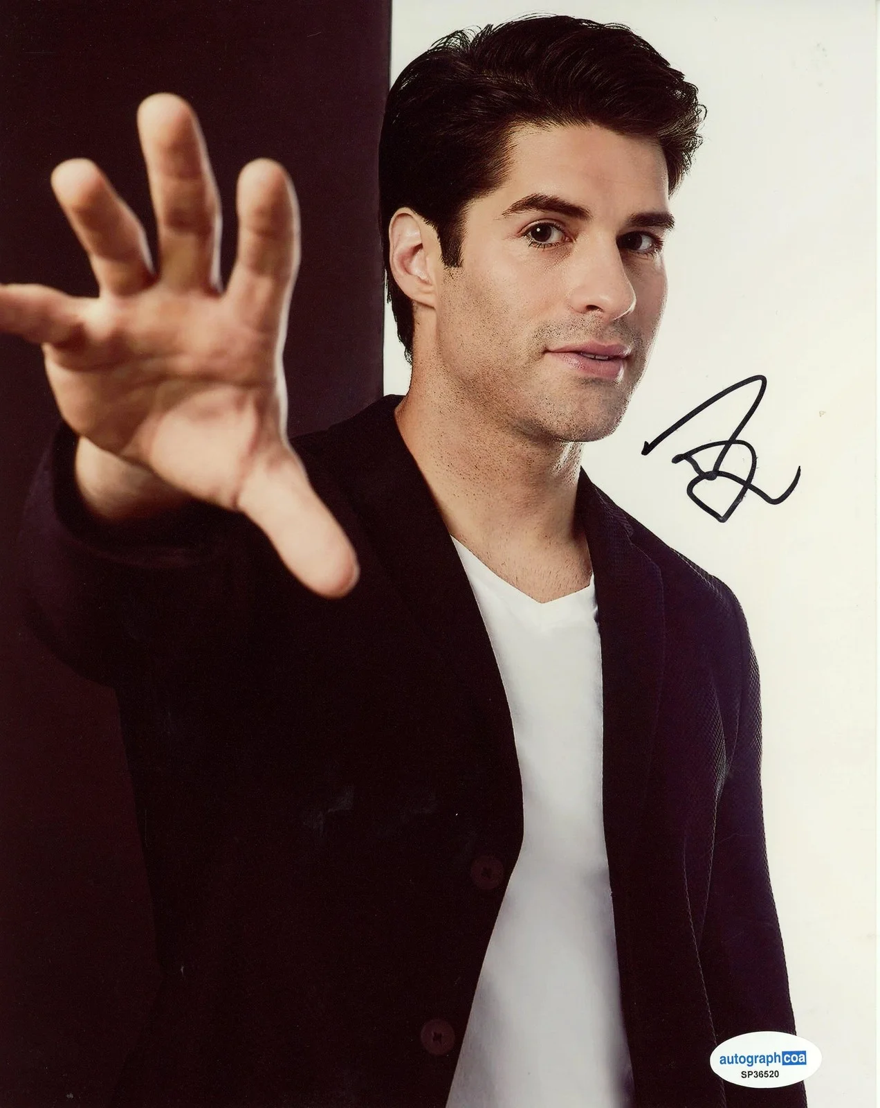 Asher Grodman — Asher Grodman "Ghosts" AUTOGRAPH Signed Autographed 8x10 Photo B ACOA, изображение 2